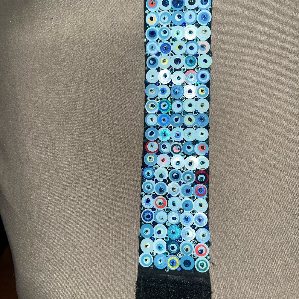 NWT light blue Velcro soft bracelet with velvet